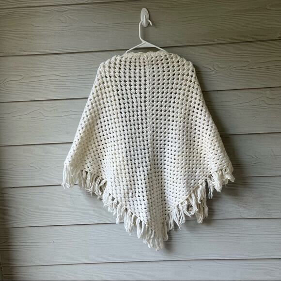 Handmade Crochet Shawl Wraps in White.--DA5 - Picture 3 of 12